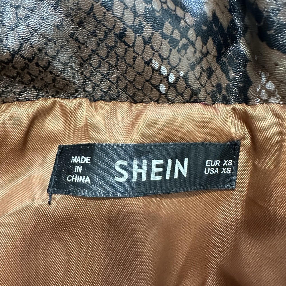 SHEIN Cropped Snakeskin Puffer Jacket Womens XS Brown Faux Leather Y2K - Picture 3 of 9